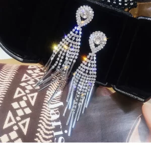 Pendientes Glam con Flecos Metálicos