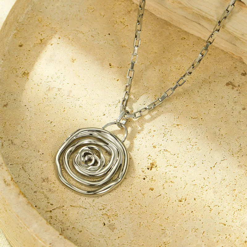 Collar Espiral Plateado Acero Inoxidable