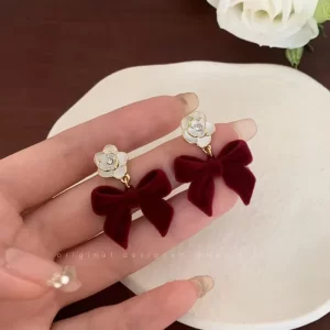 Aretes Velvet Camelia Bow