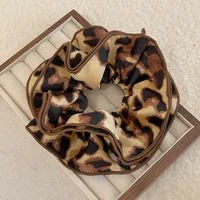 Scrunchie Leopardo Beige
