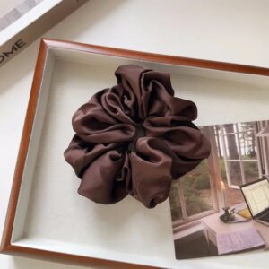 Scrunchie Satin Grande – Cafe